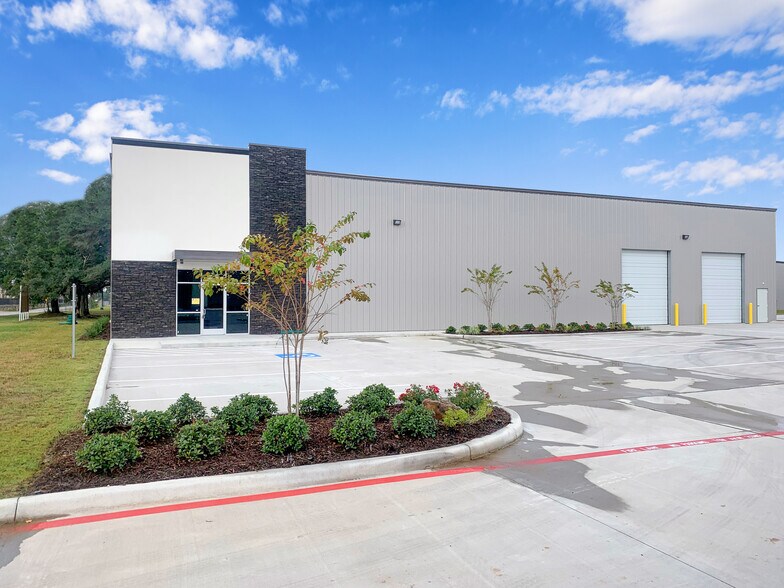 More Photos Of 19980 Franz Rd, Katy Warehouse For Lease