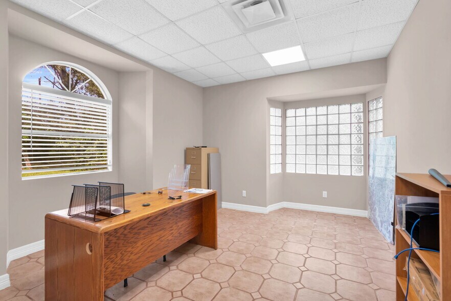 More Photos Of 22830 Fritz Ln, Spring Office Residential For Lease