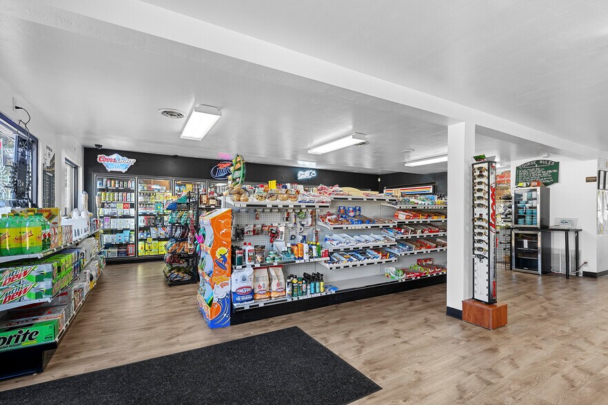 More Photos Of 15376 County Highway W, Crivitz Convenience Store For Sale