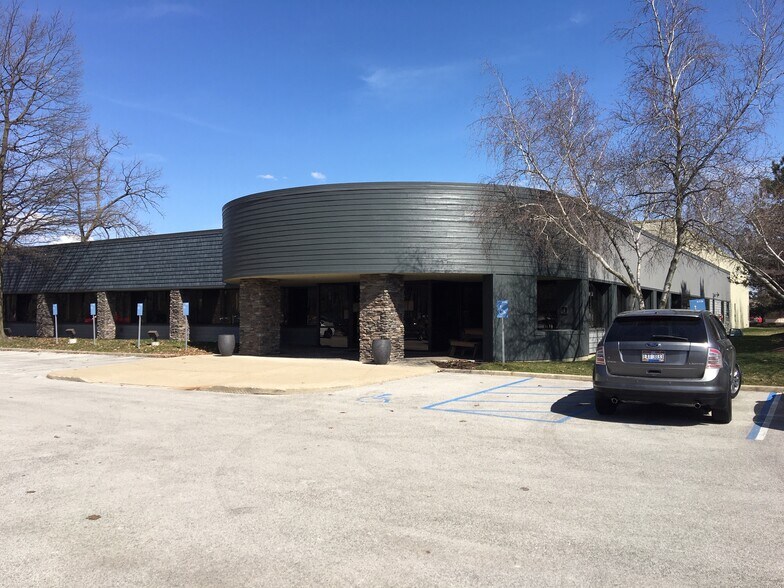More Photos Of 1660 Indian Wood Cir, Maumee Office For Sale