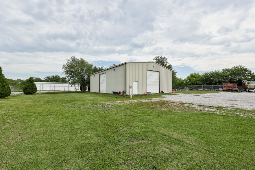 More Photos Of 6712 S Pat Ave, Oklahoma City Warehouse For Sale