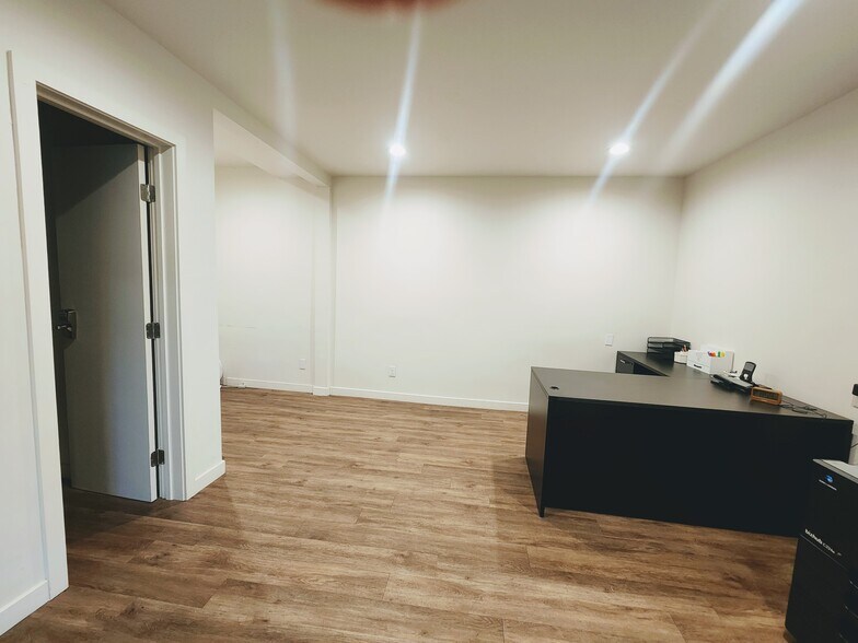 More Photos Of 10700 Burbank Blvd, North Hollywood Medical For Lease