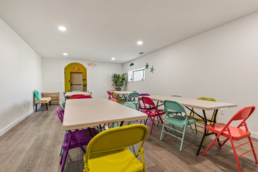 More Photos Of 130 N Volusia St, Saint Augustine Warehouse For Sale