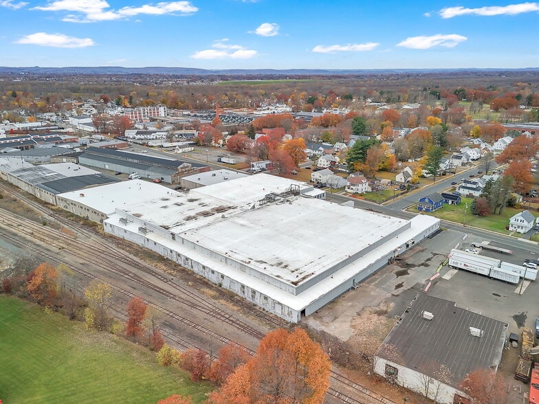 More Photos Of 241 Park Ave, East Hartford Manufacturing For Sale