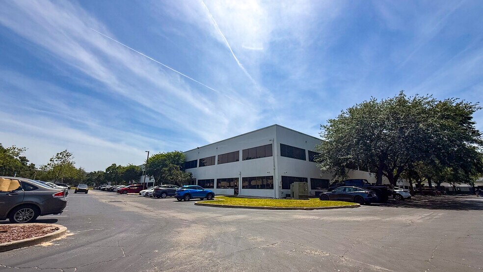 More Photos Of 7800 Southland Blvd, Orlando Office For Lease