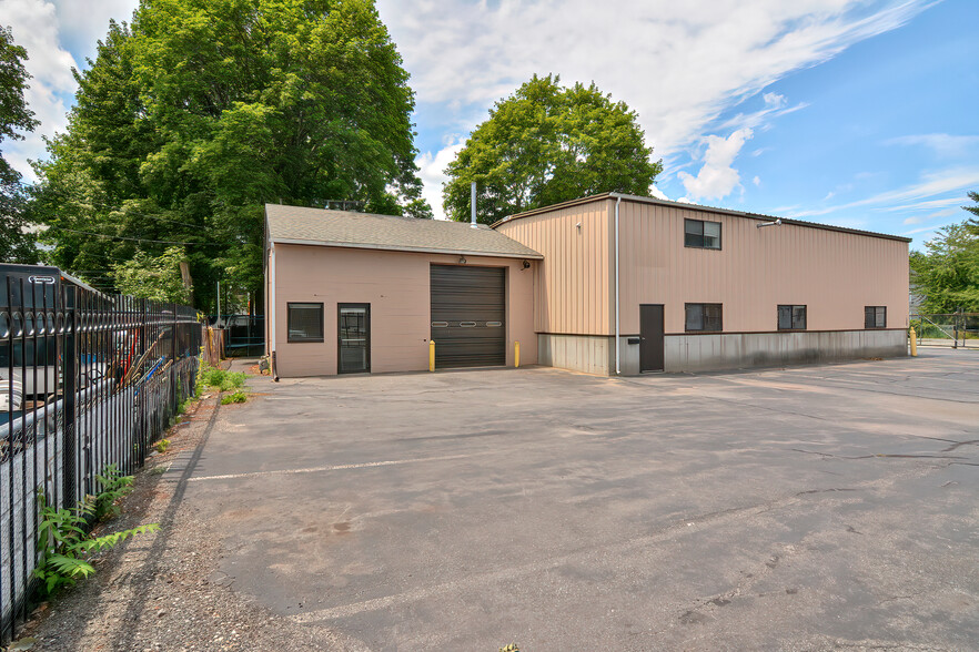 Primary Photo Of 12 Washburn St, Worcester Warehouse For Sale