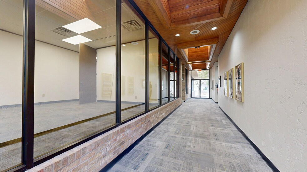 Primary Photo Of 4203-4211 Gardendale St, San Antonio Office For Lease