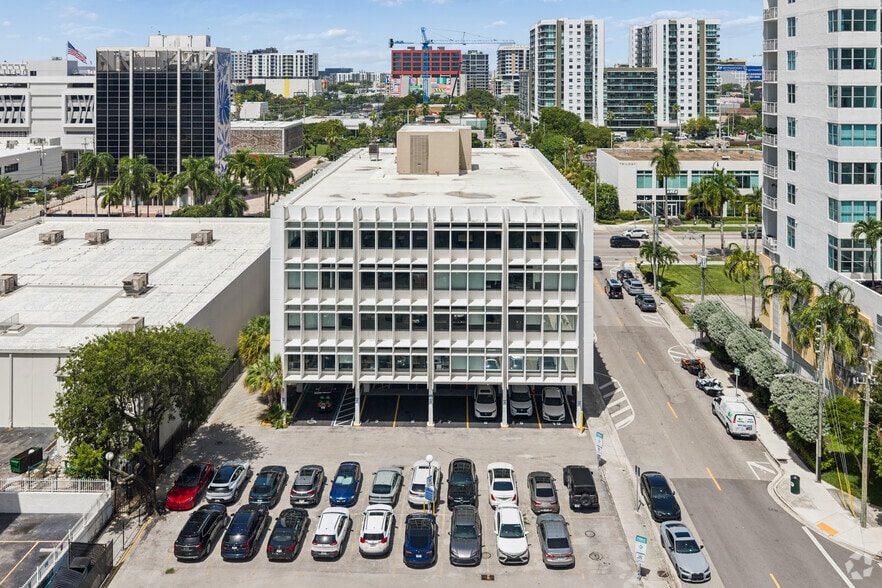 More Photos Of 2125 Biscayne Blvd, Miami Coworking Space