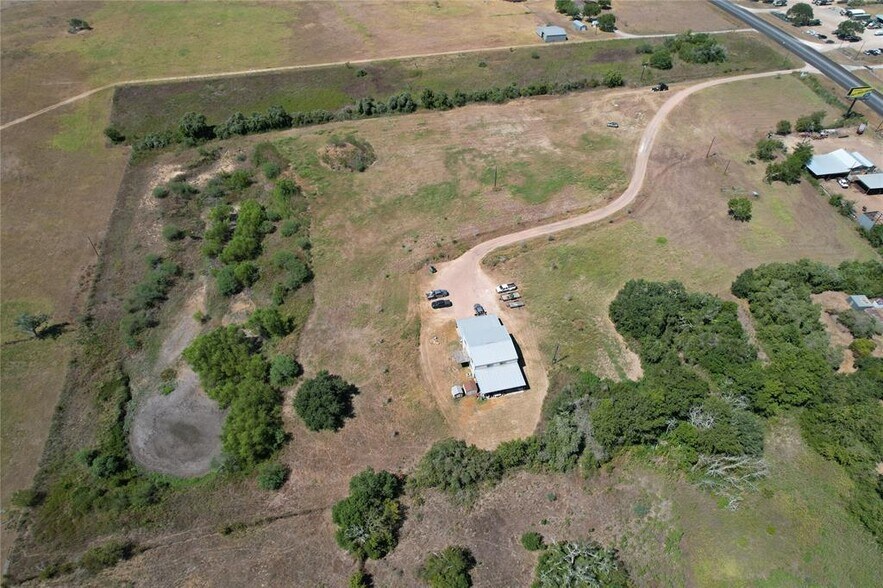 More Photos Of 2245 US Highway 77A, Yoakum Land For Lease