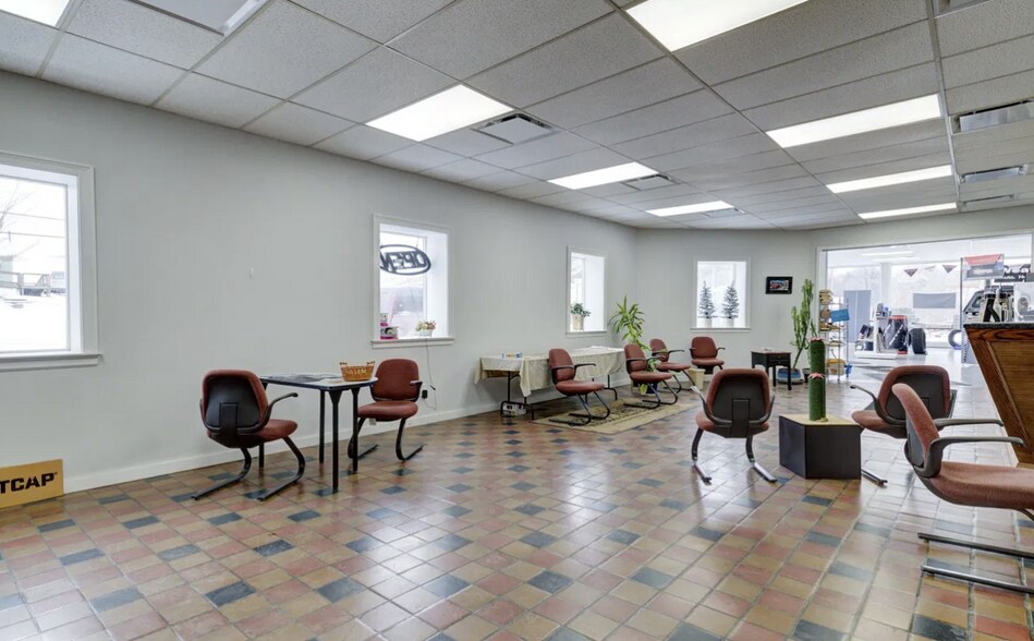 More Photos Of 511 N Perry St, Johnstown General Retail For Sale