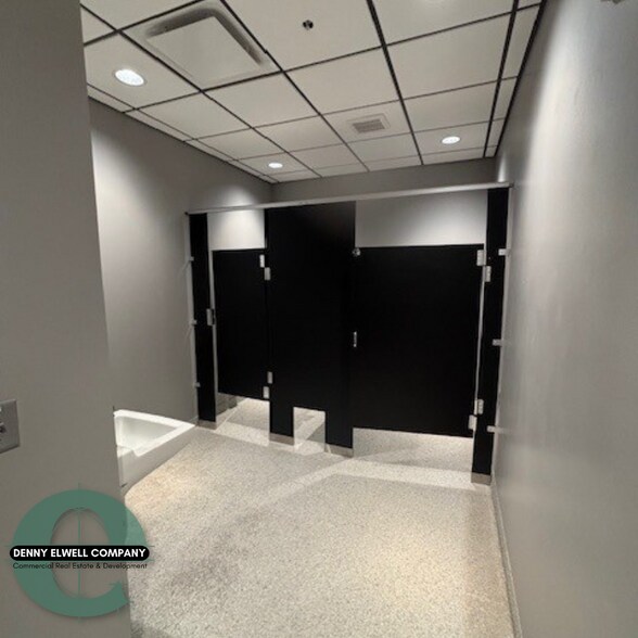 More Photos Of 1545 Blue Sky Blvd-Building 1, Huxley Warehouse For Sale