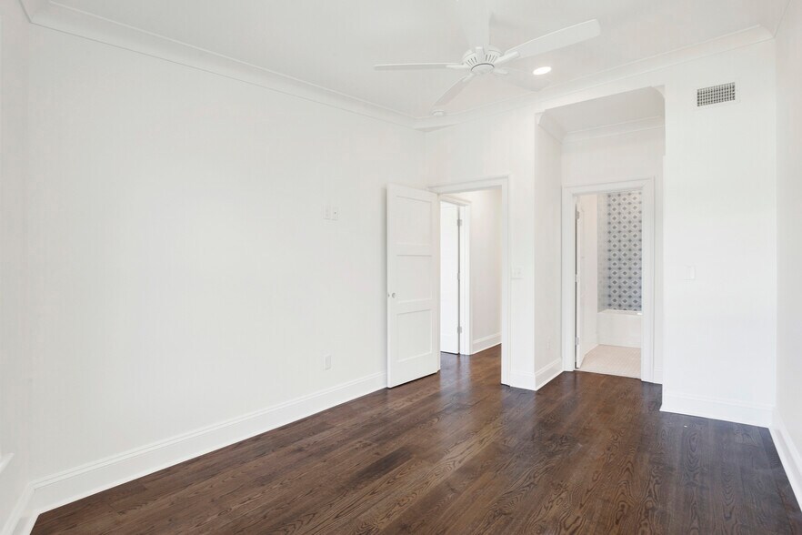 More Photos Of 104 17th st, Tybee Island Apartments For Sale