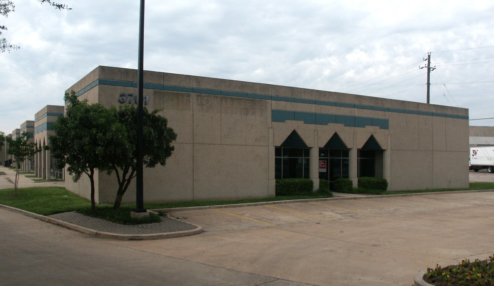 More Photos Of 3701 Drossett Dr, Austin Religious Facility For Lease