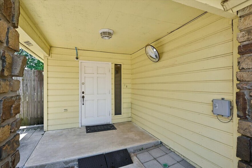 More Photos Of 4940 E 73rd St, Tulsa Office For Sale