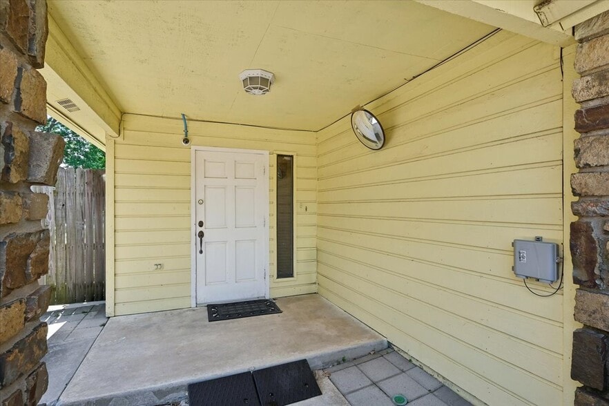 More Photos Of 4940 E 73rd St, Tulsa Office For Sale