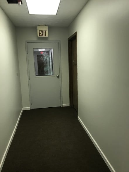 More Photos Of 3210 Moon Station Rd, Kennesaw Industrial For Sale