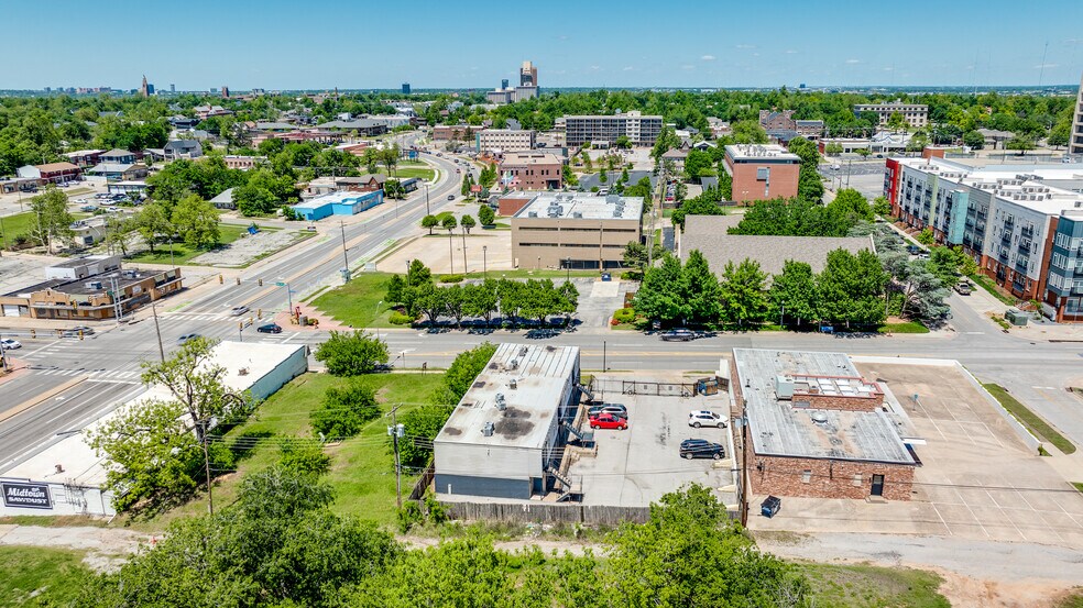 More Photos Of NW 10th St & N Classen Blvd, Oklahoma City Apartments For Sale