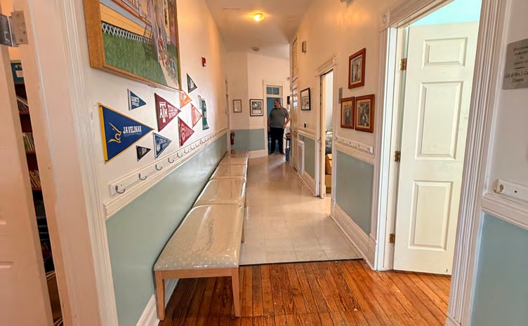 More Photos Of 2007 W Commerce St, San Antonio Daycare Center For Lease