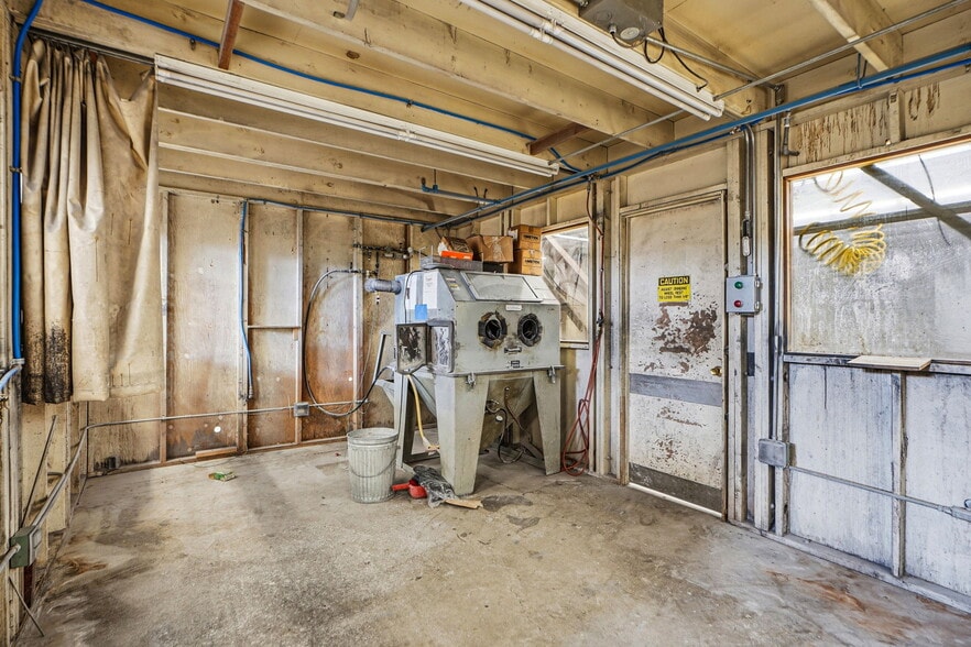 More Photos Of 1420 Healdsburg Ave, Healdsburg Flex For Sale