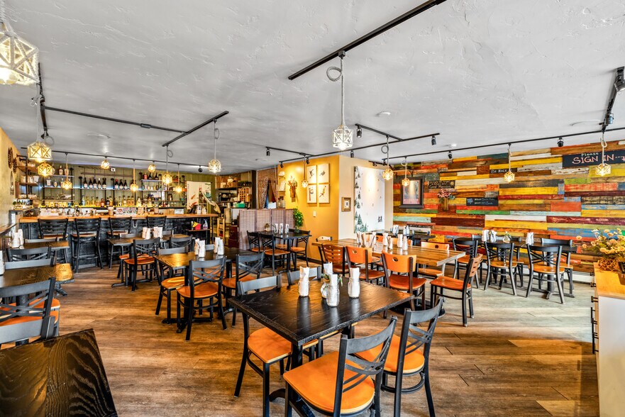 More Photos Of 1117 Lincoln Ave, Steamboat Springs Freestanding For Sale