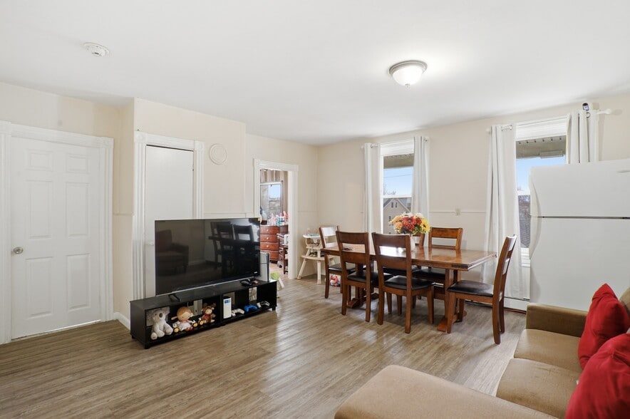 More Photos Of 17 Ledge St, Providence Apartments For Sale