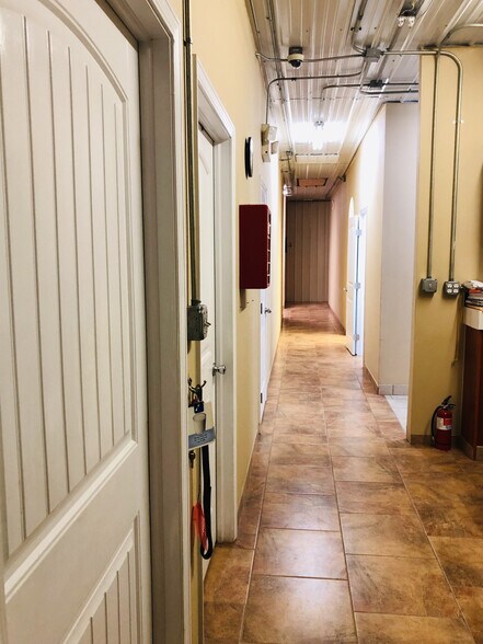 More Photos Of 36161 W Highway 51, Mannford Service For Sale