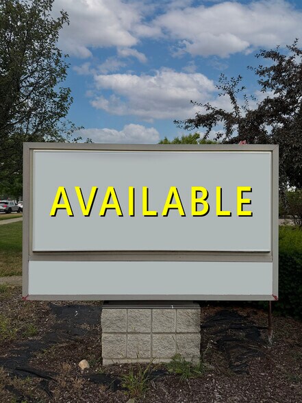 More Photos Of 3053-3063 Union Lake Rd, Commerce Township Storefront For Sale