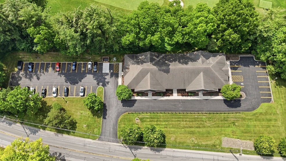 More Photos Of 271 Marsh Rd, Pittsford Office For Lease
