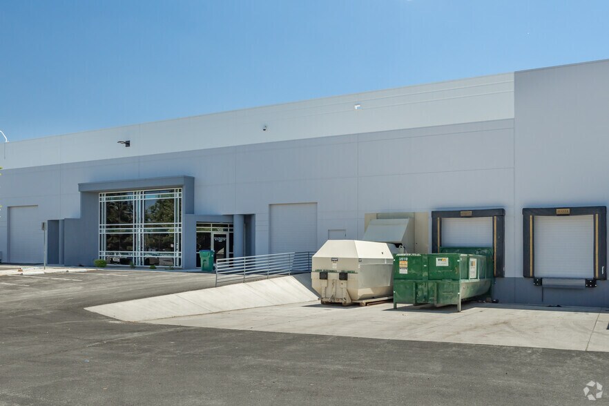 More Photos Of 640 Maestro Dr, Reno Distribution For Lease