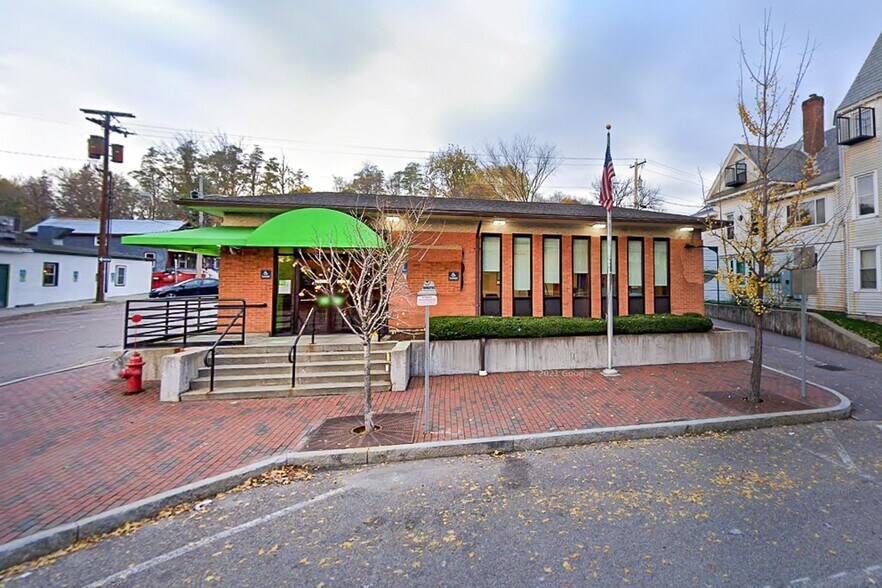 More Photos Of 27 E Allen St, Winooski Bank For Lease
