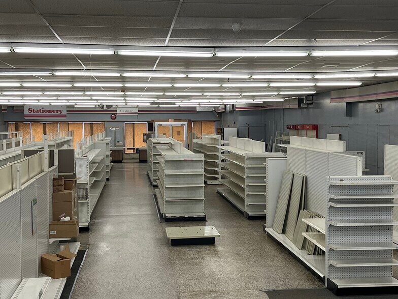 More Photos Of 115 W Maple Ave, Fayetteville Storefront Retail Office For Sale