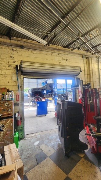 More Photos Of 2973 Phillips Hwy, Jacksonville Auto Repair For Sale