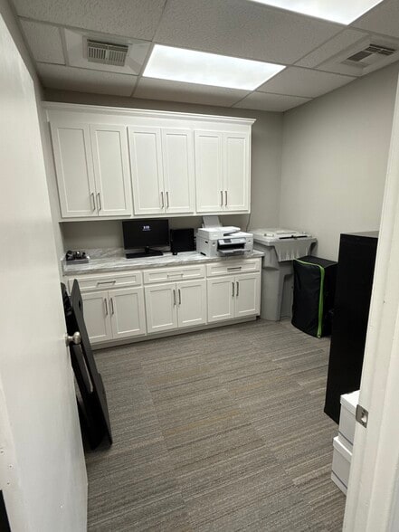 More Photos Of 1635 McFarland Blvd N, Tuscaloosa Office For Lease