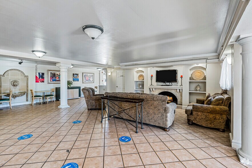More Photos Of 1035 Martin Luther King Jr Dr, Monroe Hotel For Sale