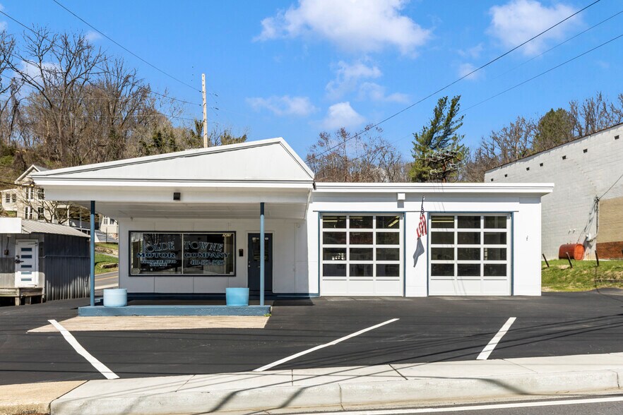 More Photos Of 7415 Springfield Ave, Sykesville Service Station For Sale
