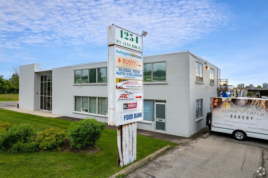 More Photos Of 1254 Plains Rd E, Burlington Warehouse For Lease