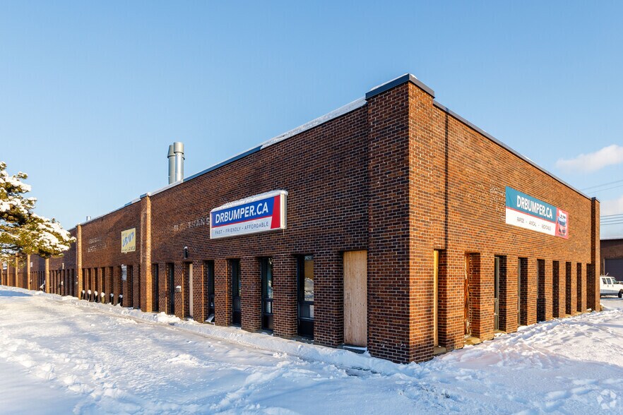 More Photos Of 5610-5660 Ch Bois-Franc, Montréal Warehouse For Lease