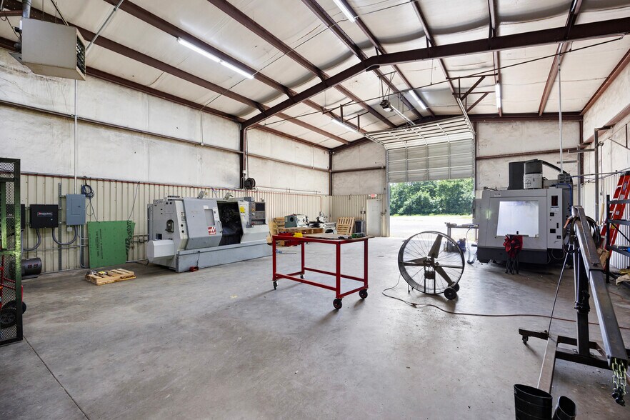 More Photos Of 8411 US Highway 64 W, Russellville Industrial For Sale
