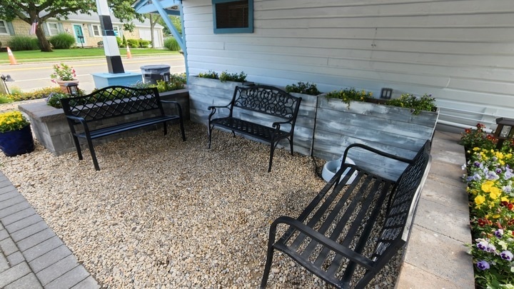 More Photos Of 302 Middle Rd, Blue Point Restaurant For Sale