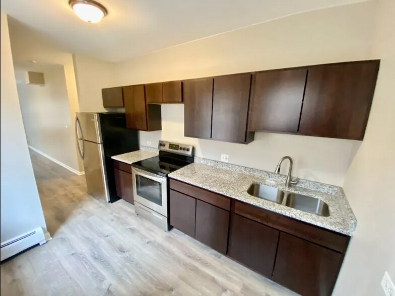 More Photos Of 6811 S Paxton Ave, Chicago Apartments For Sale