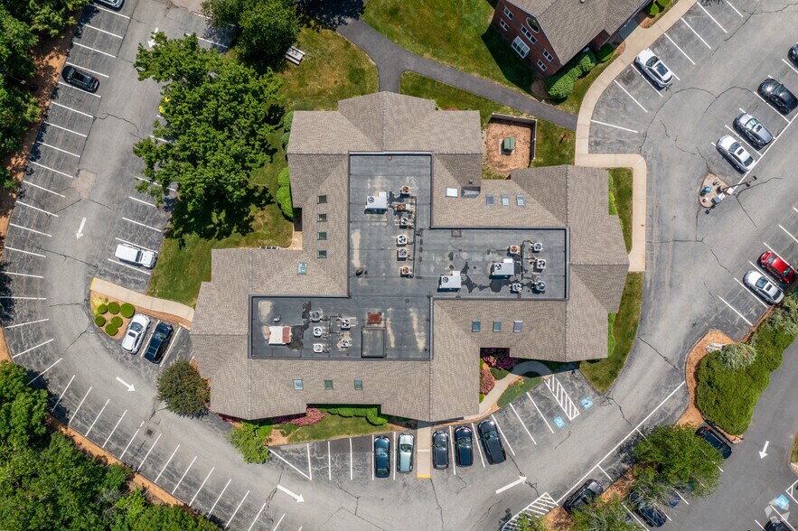More Photos Of 50 Salem St, Lynnfield Office For Lease