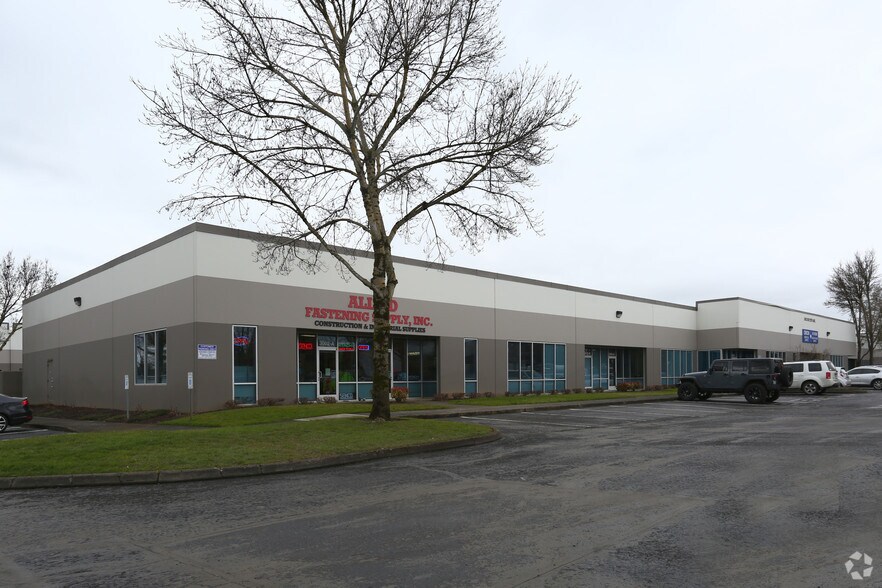 More Photos Of 3002-3004 NE 112th Ave, Vancouver Distribution For Lease