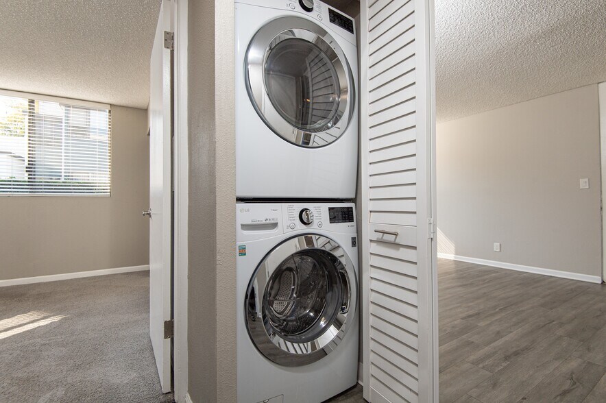 More Photos Of 516 S Indian Hill Blvd, Claremont Apartments For Sale