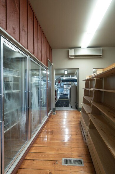 More Photos Of 82 Western Ave, Brattleboro Restaurant For Sale