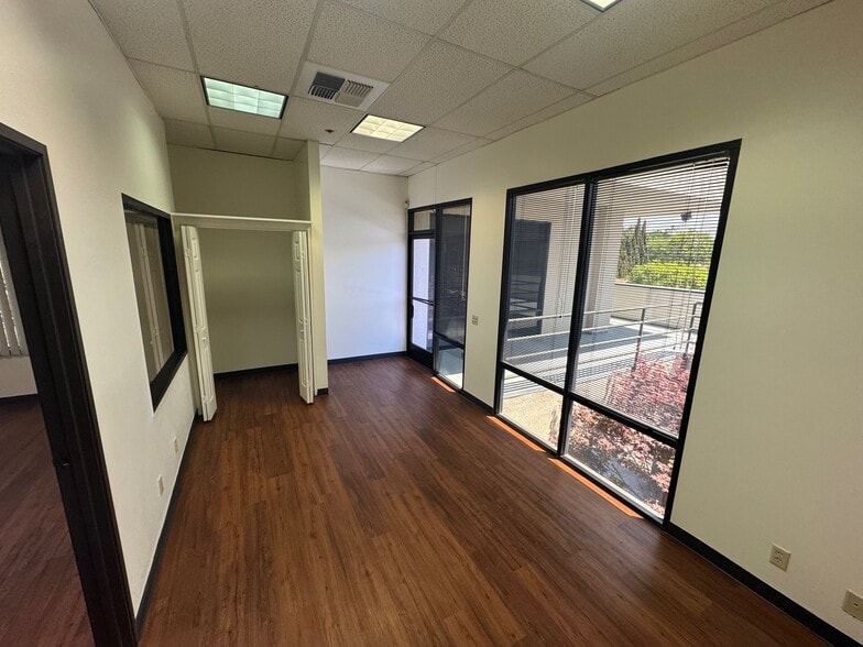 More Photos Of 200 N Harbor Blvd, Anaheim Medical For Lease
