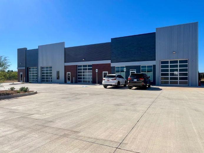 More Photos Of 7017 Ozzy Ave, Oklahoma City Warehouse For Lease