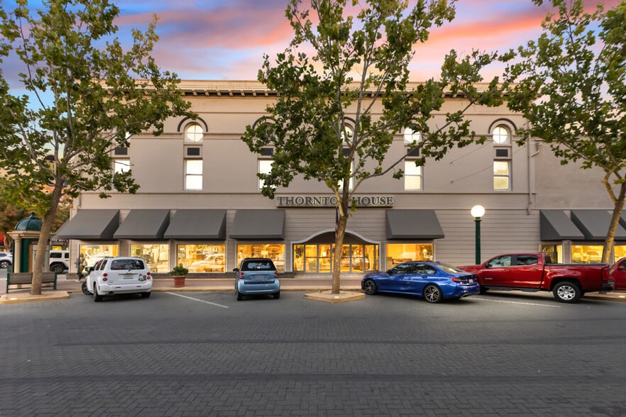 More Photos Of 10 S School St, Lodi Storefront Retail Office For Sale