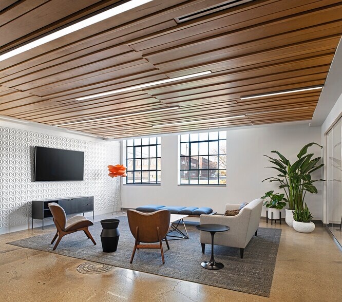 More Photos Of 6001 Cass Ave, Detroit Office For Lease
