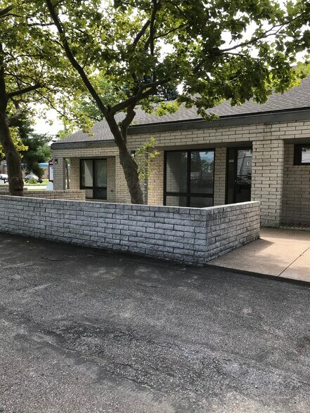 More Photos Of 4520 Oberlin Ave, Lorain Medical For Sale