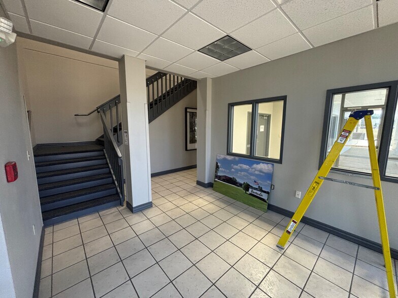 More Photos Of 7501 Jenny Lind Rd, Fort Smith Office For Sale